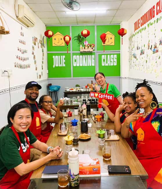 Da Nang: Coffee Making And Cooking Class - Eating what you made around 1:00 PM or 6:30 PM