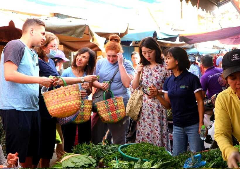 Da Nang/Hoi An: Market Tour, Basket Boat Ride, Cooking Class - Timing, transport, and the day’s pace