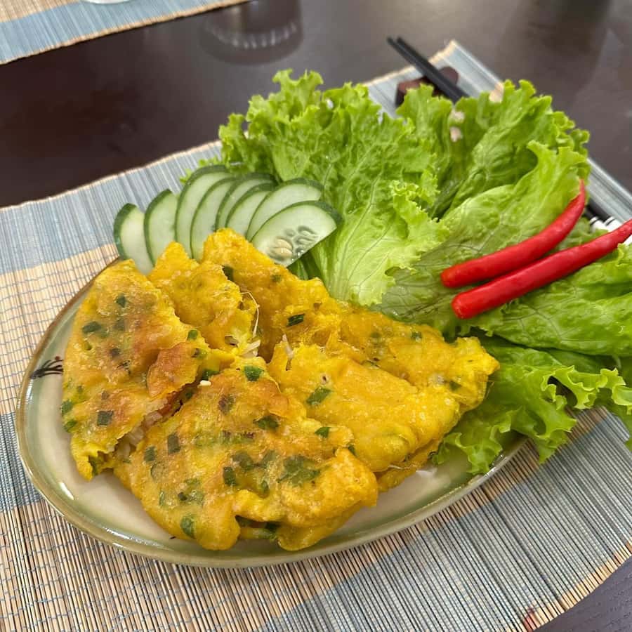 Da Nang: Traditional Cooking Class with meal in Local Family - Timing, meeting point, and holiday charges
