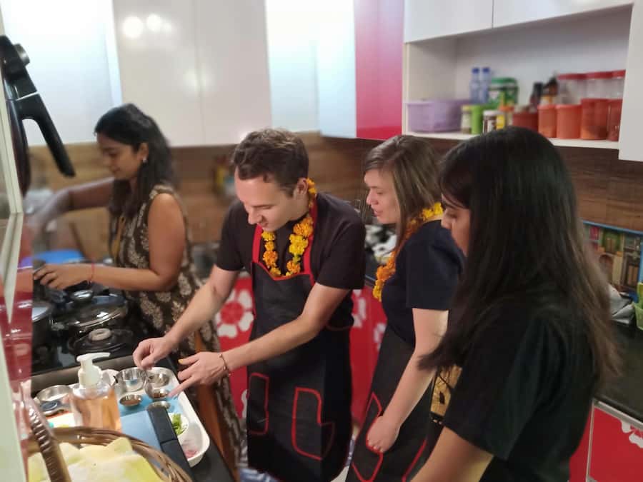 Delhi: AI Cooking Class and Much More in a Local Family Home - Key points at a glance