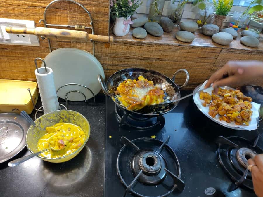 Delhi: AI Cooking Class and Much More in a Local Family Home - Food needs and comfort