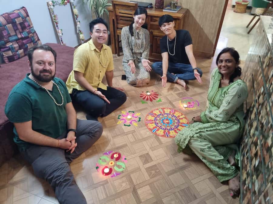 Delhi: AI Cooking Class and Much More in a Local Family Home - Communication before and after the visit