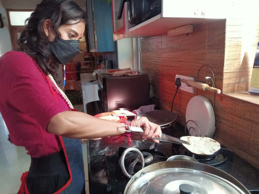 Delhi: AI Cooking Class and Much More in a Local Family Home - Who will enjoy this most