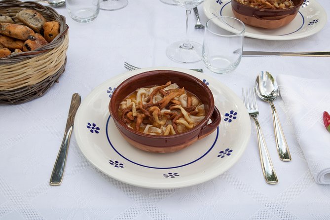 Dining experience at a local's home in Brindisi with show cooking - What the Brindisi home cooking experience is really like