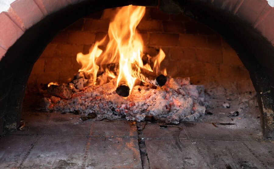Dining In Rethymno: An Evening Of Cretan Cooking - Arriving in Loutra from Rethymno