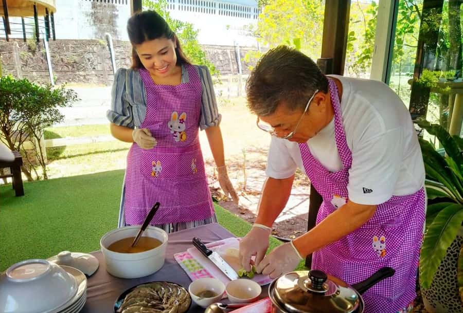 Dinner from cooking class & enjoy local night market - Eating Your Own Four-Dish Dinner