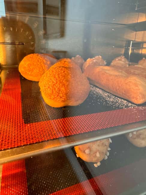 Eclair Baking Class with A Pastry Chef - Why the Small Group Size Matters