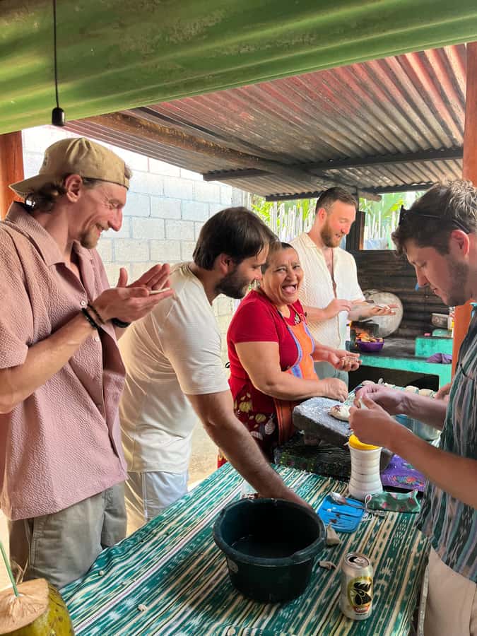 El Paredón: Traditional Cooking Class with a Local Family - Making tortillas the traditional way