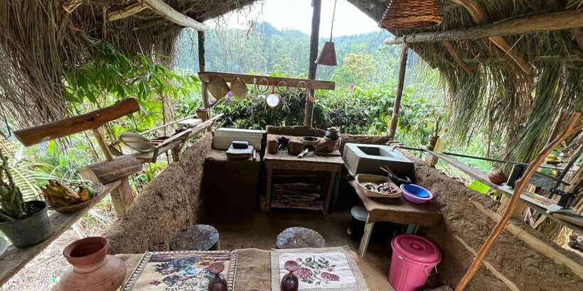 Ella Cook With Sadamali - Finding the Outdoor Kitchen on Passara Road