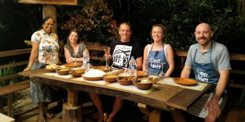 Ella : Cooking class with amazing Spice Garden Tour - The menu: rice, seven curries, and plenty of sides