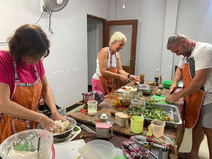 Ella: Sri Lankan Authentic Cooking expirience - Booking flexibility and group size