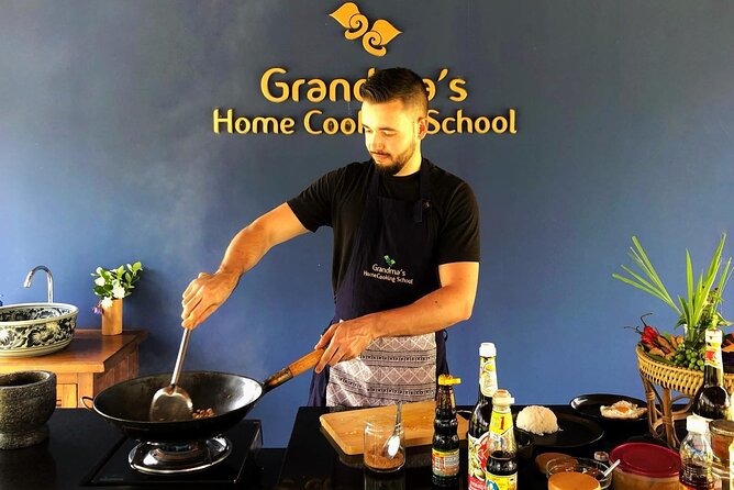 Evening Cooking Class in Traditional Pavilion with Beautiful Garden - Chiang Mai - Walking the organic farm before cooking