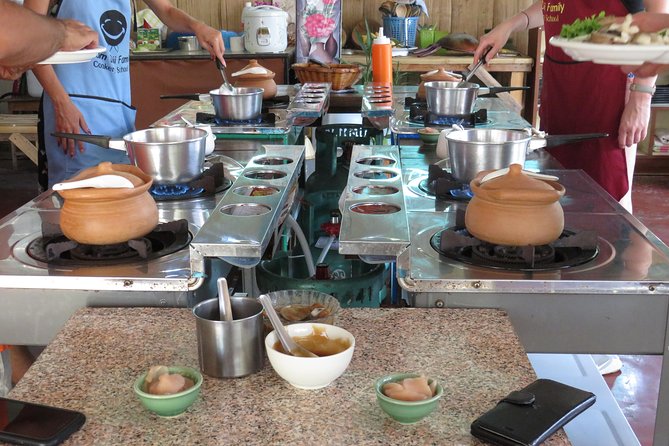 Evening Thai cooking class - The cooking room is practical, not polished