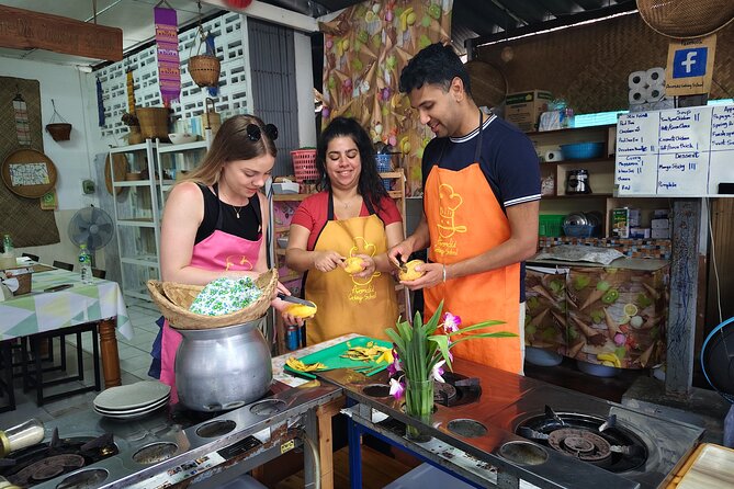 Evening Thai cooking class - The food is better when you made it yourself