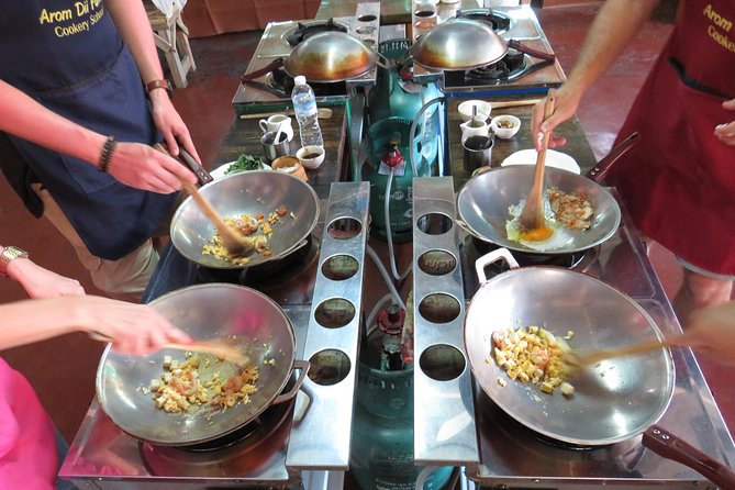 Evening Thai cooking class - Five parts of the menu, from noodles to dessert
