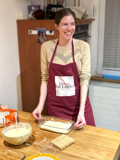 Family-Style Italian Pizza Cooking Class & Dining Experience - Key points at a glance