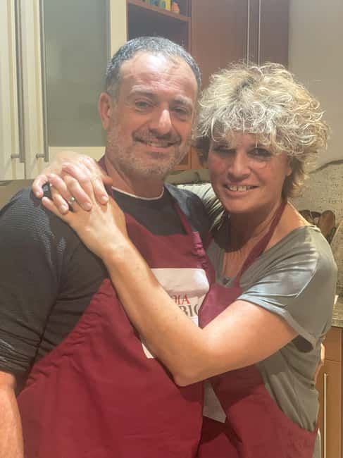 Family-Style Italian Pizza Cooking Class & Dining Experience - Pizza fresh from the oven