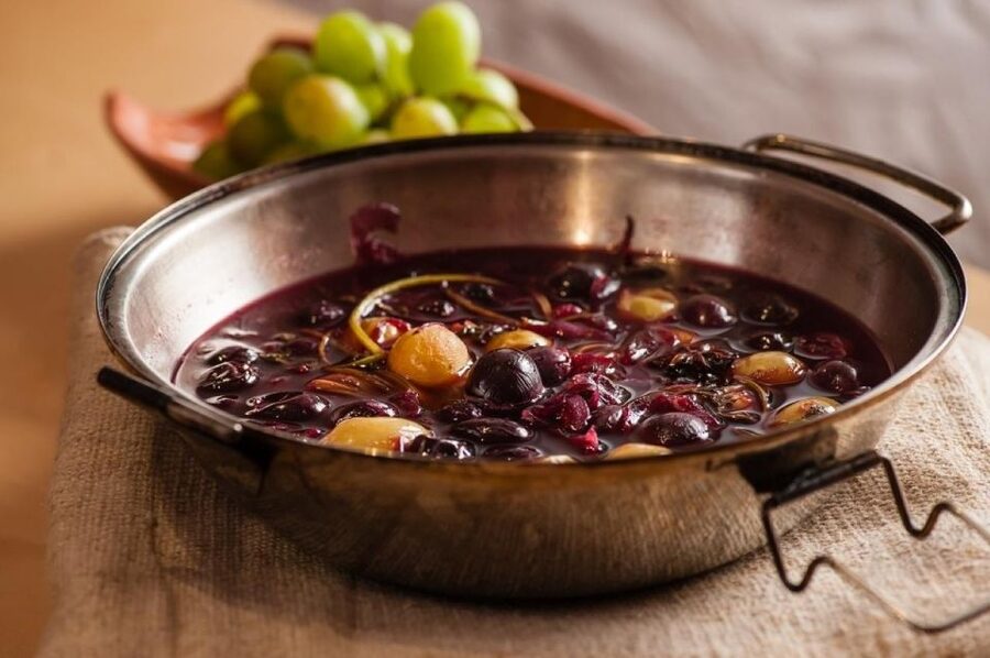 Faro: Learn to cook a Cataplana like a local! - Why cataplana makes a good Algarve cooking class
