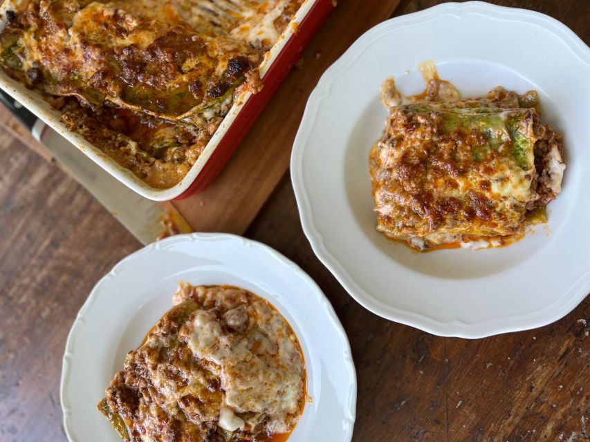 Felsina Culinaria - The Bolognese Cooking Class - Bianca’s family kitchen and the Bolognese table