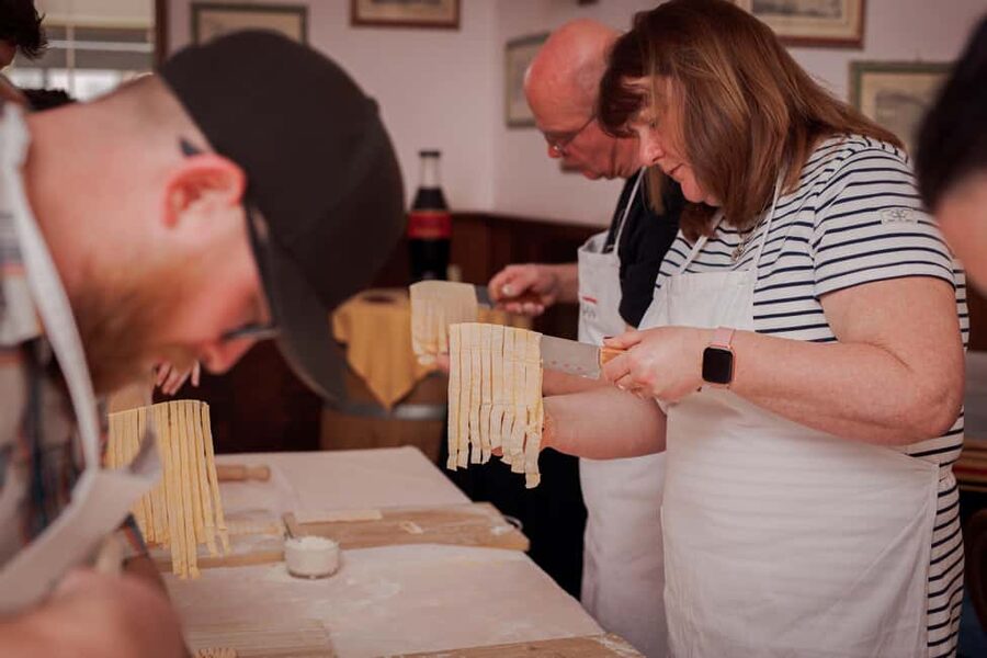 Fettuccine Pasta Cooking Class in Rome City Center - My recommendation