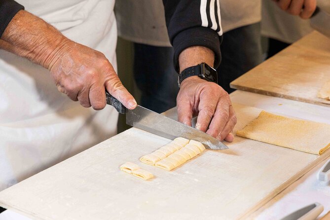 Fettuccine Ravioli and Tiramisu Cooking Class in Rome - Stuffing Ravioli With Butter and Sage