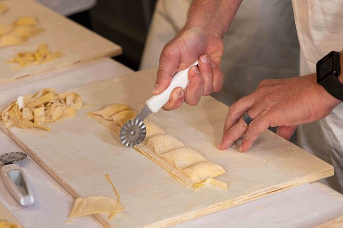 Fettuccine Ravioli and Tiramisu Cooking Class in Rome - What the Chefs Do Best