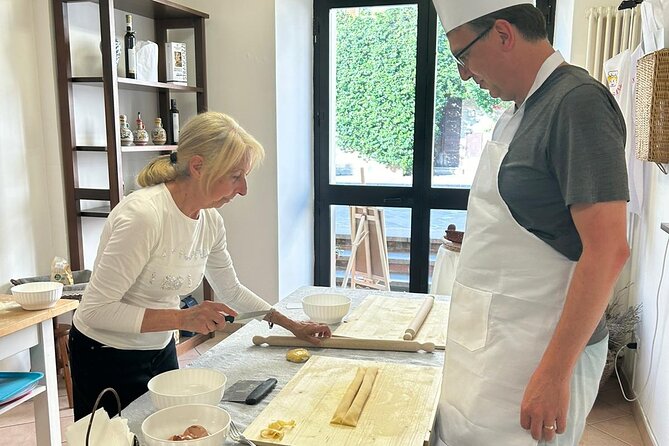Fettuccine & Ravioli Class in Assisi’s Home-Style Cooking School - Making ravioli without rushing the filling