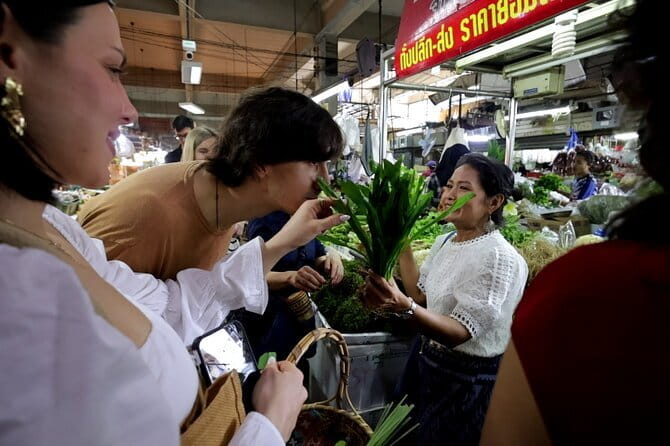 Flavors of Thailand Vegan and Vegetarian Cooking Adventure - Shopping for ingredients at the Vegetarian Society