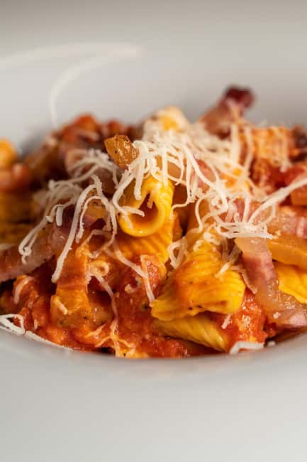 Florence: Art of Pasta Cooking Workshop with Food and Wine - Three pasta dishes and unlimited Tuscan wine