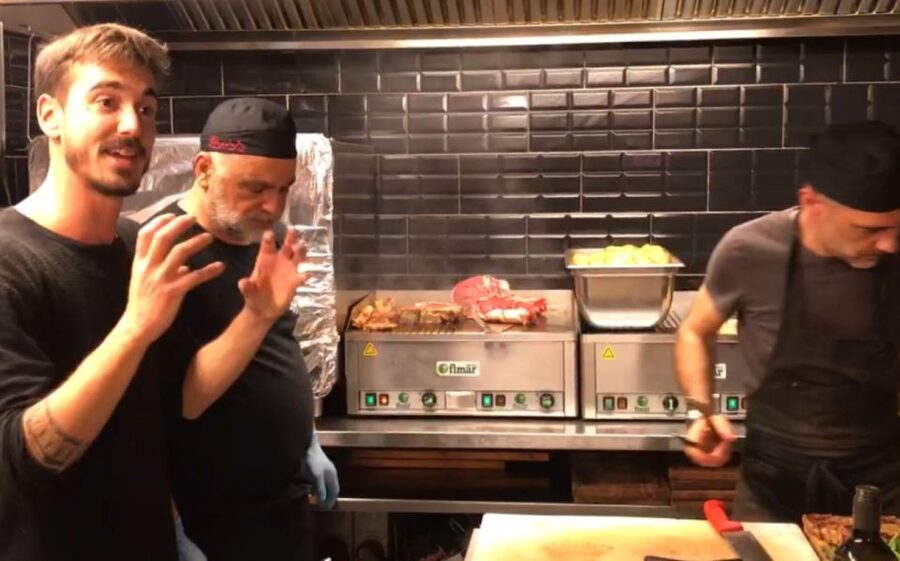 Florence: Florentine Steak Cooking Class with 3-Course Meal - Entering I’ Tuscani 2 in central Florence
