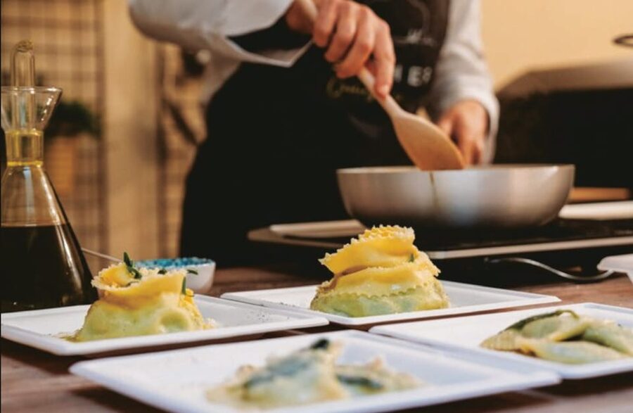 Florence: Fresh Pasta and Tiramisu Cooking Class - What the $165 price includes