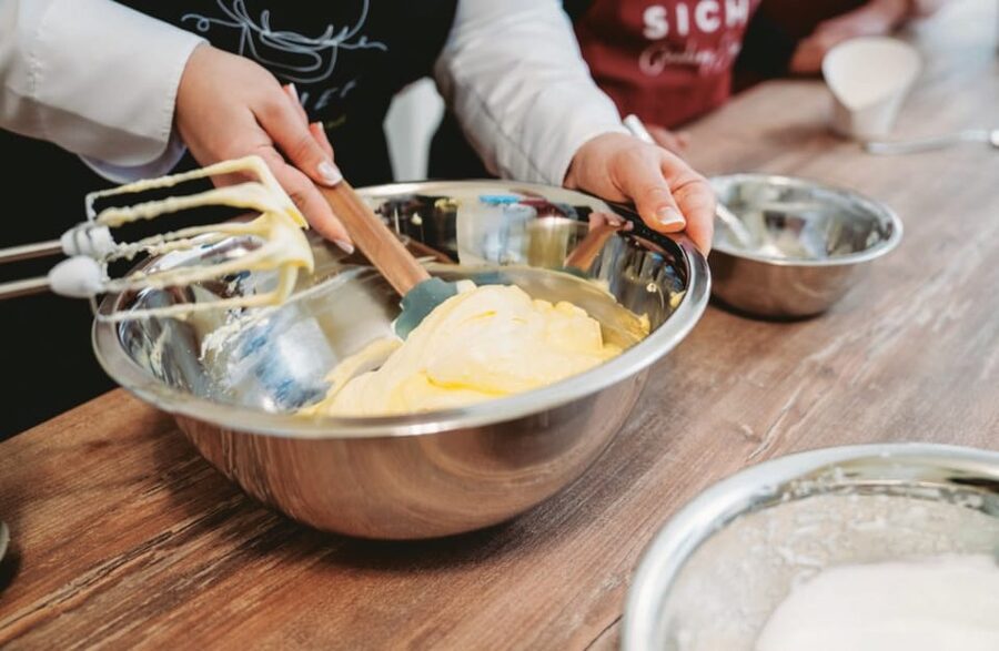 Florence: Fresh Pasta and Tiramisu Cooking Class - Timing, parking, and practical planning