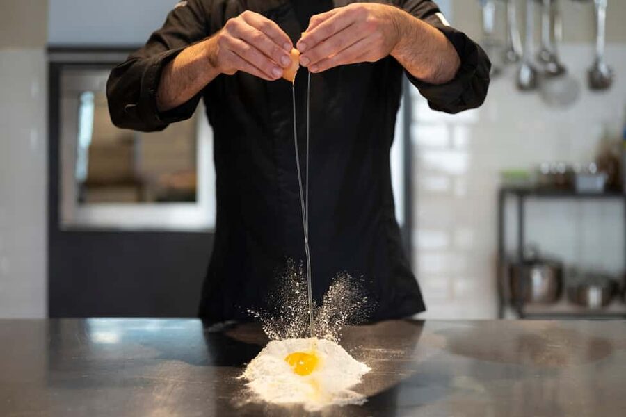 Florence: Highlights Cooking Class with Italian Pastas - Entering a Florence kitchen with a clear purpose