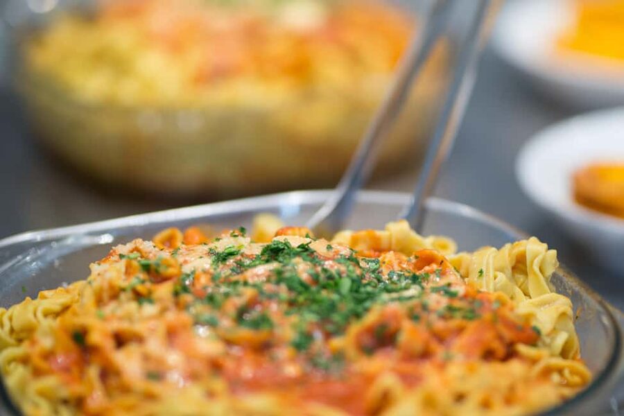 Florence: Highlights Cooking Class with Italian Pastas - The chefs and the group atmosphere