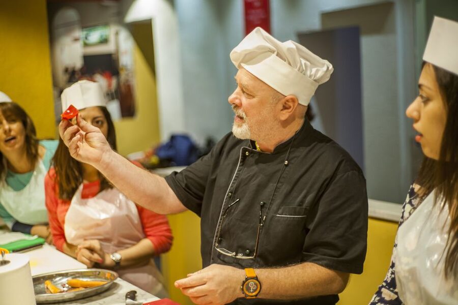 Florence: Market to Table Cooking Lesson - Preparing bruschetta, ragù, and the main course