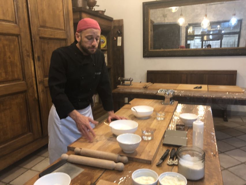 Florence: Pizza and Gelato Family-Friendly Cooking Class - A walk into Florence’s Oltrarno