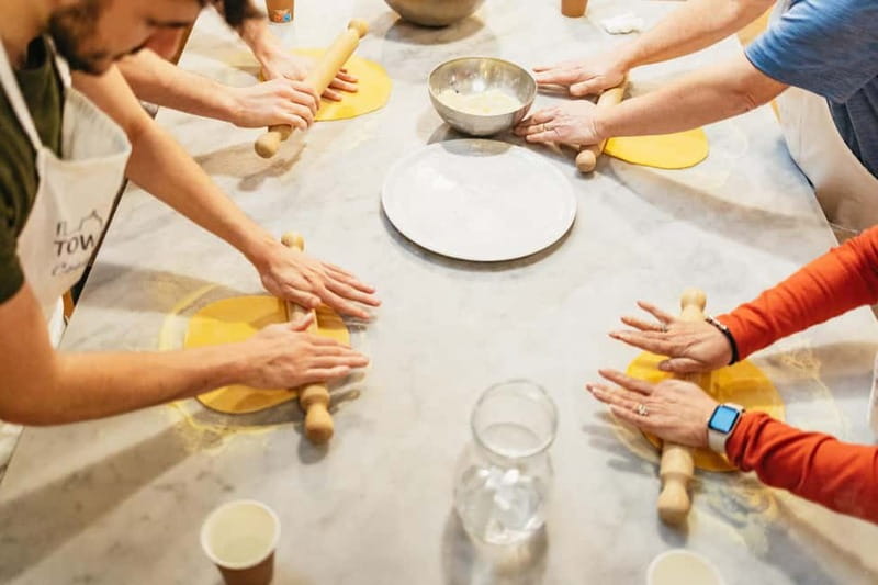 Florence: Premium Pasta and Gelato Cooking Class - Should you book the Florence pasta and gelato class?