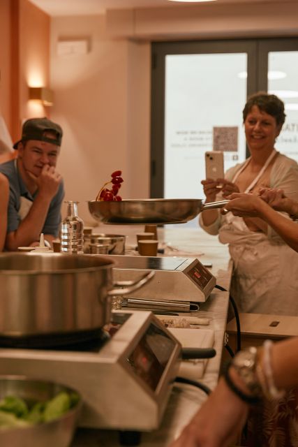 Florence: Premium Pasta and Gelato Cooking Class - Small details that can improve your day