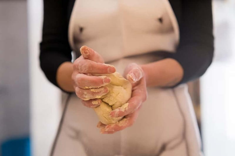 Florence: Premium Pasta Cooking Class with Tiramisu & Wine - A cooking class with a Medici address