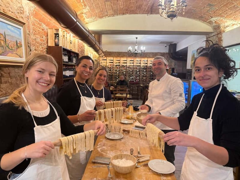 Florence: Premium Pasta Cooking Class with Tiramisu & Wine - Small details that can affect your evening