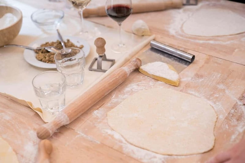 Florence: Premium Pasta Cooking Class with Tiramisu & Wine - What you actually cook during the two to three hours