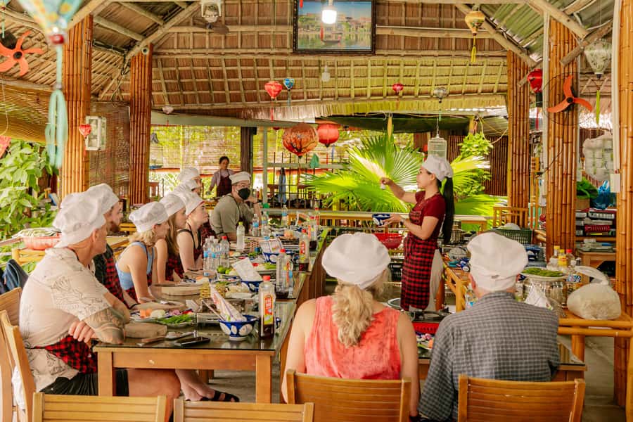From Hoi An: Market Tour, Basket Boat Ride and Cooking Class - Timing, comfort, and practical preparation