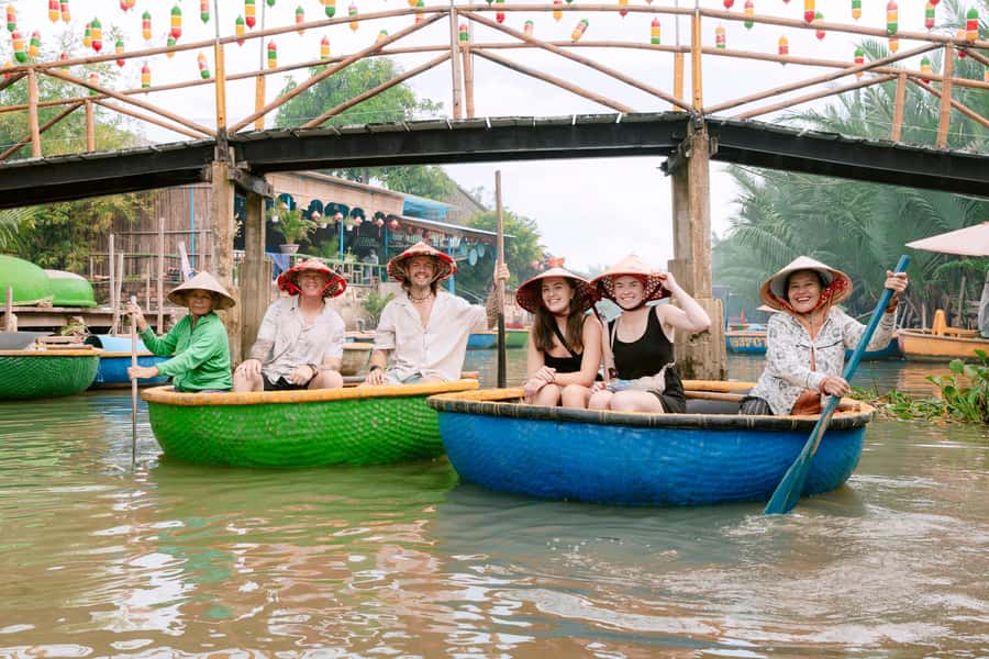 From Hoi An: Market Tour, Basket Boat Ride and Cooking Class - Forty minutes among the water coconut palms