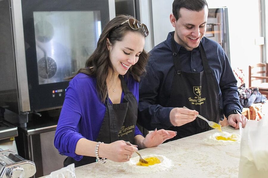 From Livorno: Authentic italian Pasta Cooking Class - Reaching Tenuta Torciano near San Gimignano