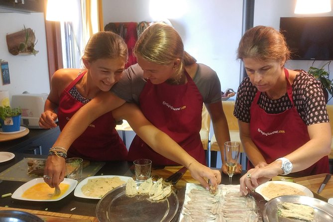 From market to Table Cooking lesson with a local in Sicily - Starting at the Temple of Apollo in Ortigia