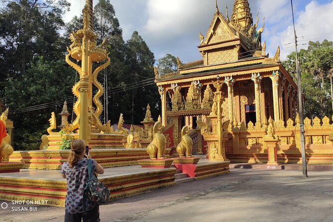 Full-Day Experience in Mekong Cycling and Authentic Home Cooking - Cycling through villages and farm country