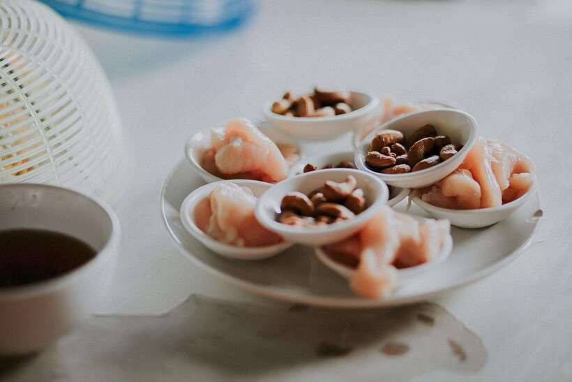 Full Day Thai Cooking Class in Organic Farm and Market - Cooking with an English-speaking local chef