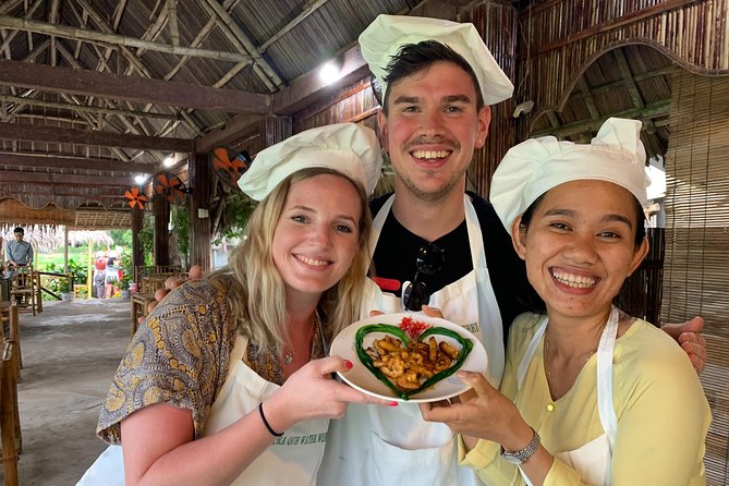 Full Experience Tour: Cooking Class & Basket Boat at Eco-Village - Starting With Welcome Drinks at the Family Farm