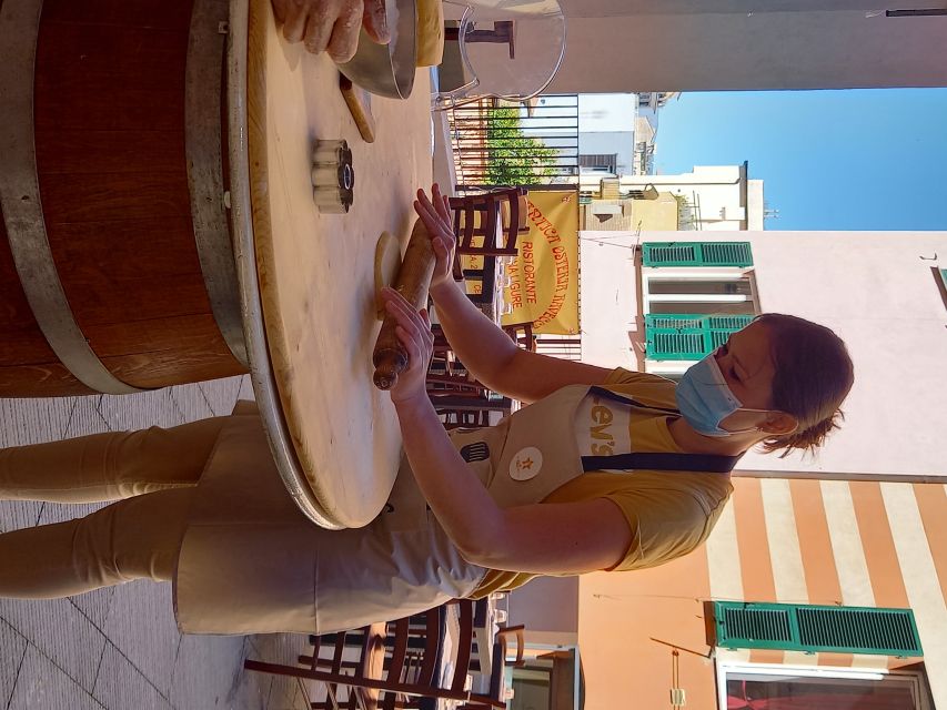Genova Cooking Class with Tasting - Group size, languages, and the right type of participant