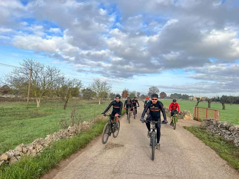 Gioia: E-Bike Ride and Cooking Class in Countryside - Arriving at the masseria